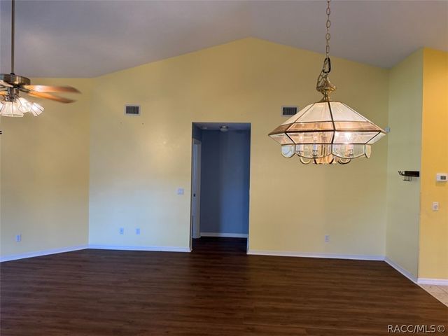 1672 N Foxboro Loop, Crystal River, FL 34429