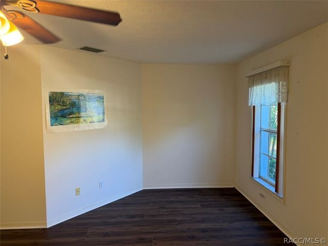 1672 N Foxboro Loop, Crystal River, FL 34429