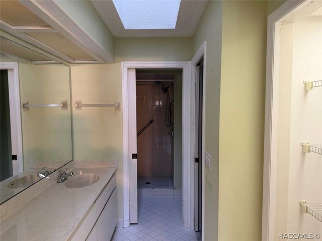 1672 N Foxboro Loop, Crystal River, FL 34429