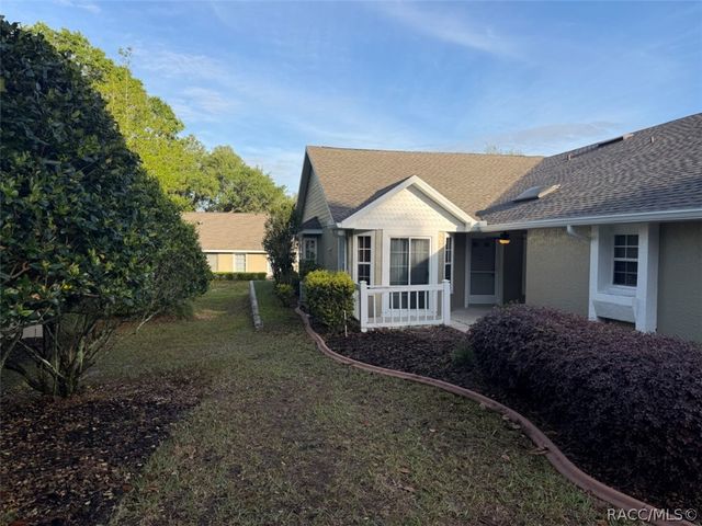 1672 N Foxboro Loop, Crystal River, FL 34429