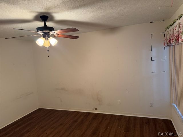 1672 N Foxboro Loop, Crystal River, FL 34429