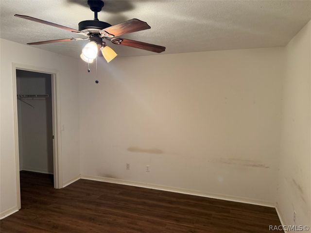1672 N Foxboro Loop, Crystal River, FL 34429