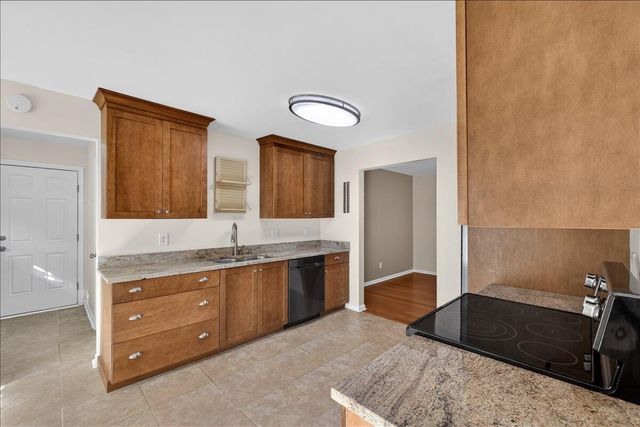121 Three Wood Lane, Summerville, SC 29483