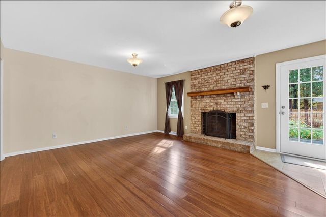 121 Three Wood Lane, Summerville, SC 29483