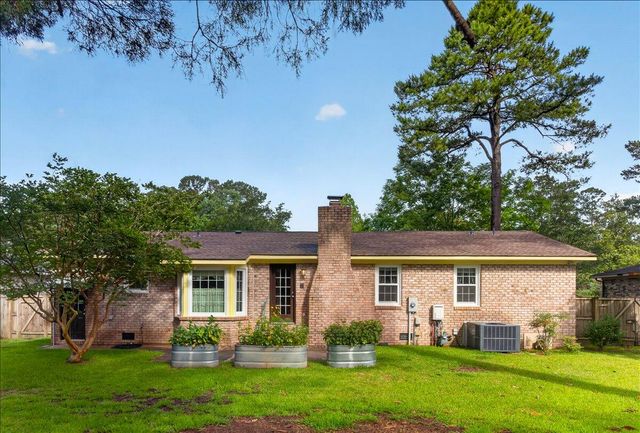 121 Three Wood Lane, Summerville, SC 29483