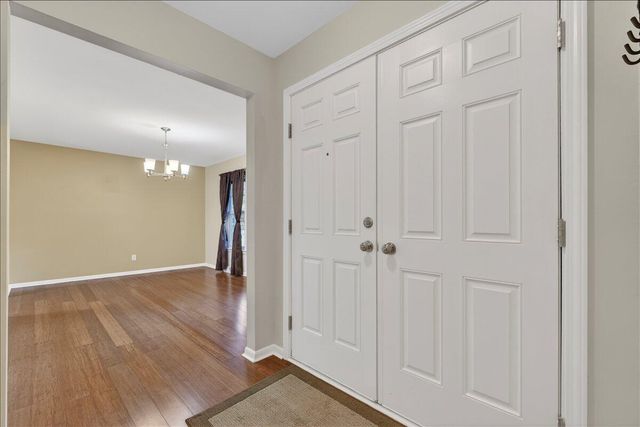 121 Three Wood Lane, Summerville, SC 29483