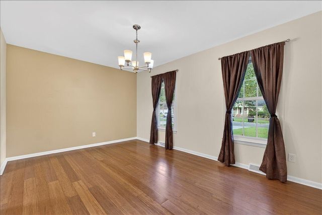 121 Three Wood Lane, Summerville, SC 29483