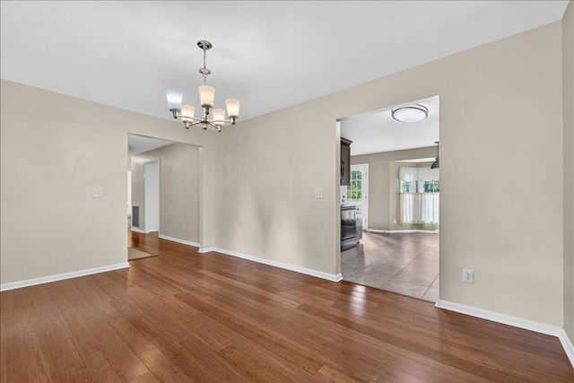 121 Three Wood Lane, Summerville, SC 29483