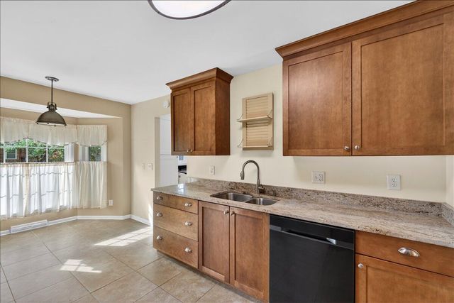121 Three Wood Lane, Summerville, SC 29483