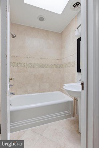 5107 NEW HAMPSHIRE AVE NW, Washington, DC 20011