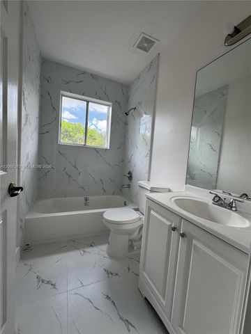 5606 NW 112th Passage, Doral, FL 33178