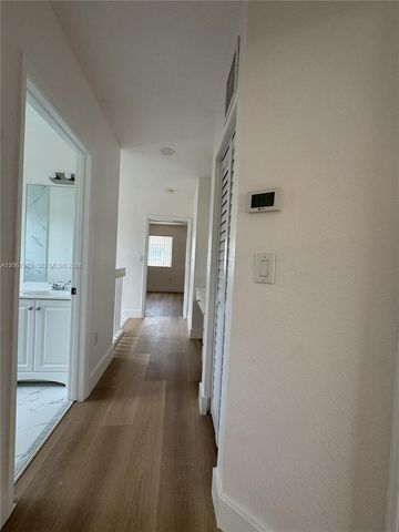 5606 NW 112th Passage, Doral, FL 33178
