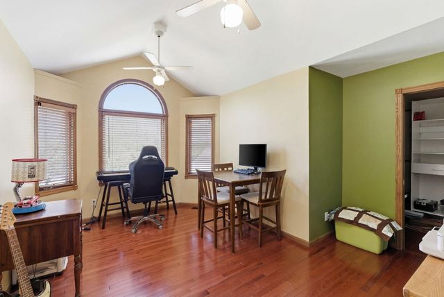 1808 S 125th St E, Wichita, KS 67207