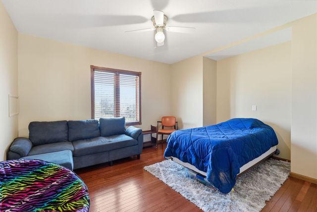 1808 S 125th St E, Wichita, KS 67207