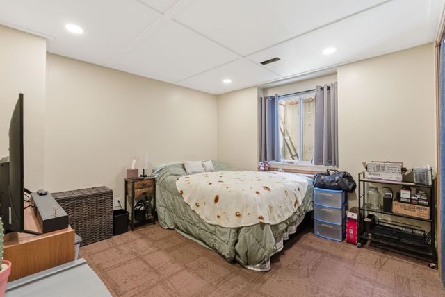 1808 S 125th St E, Wichita, KS 67207