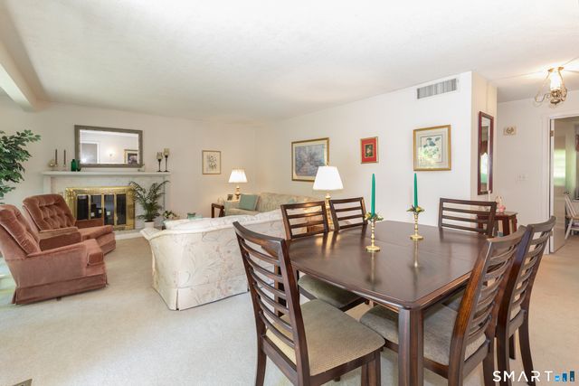 22 Heritage Village B, Southbury, CT 06488