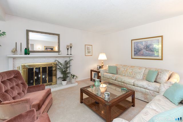 22 Heritage Village B, Southbury, CT 06488