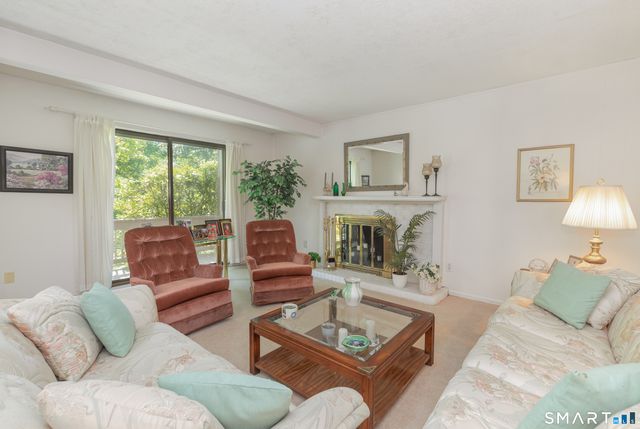 22 Heritage Village B, Southbury, CT 06488