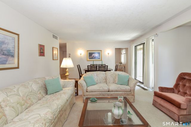 22 Heritage Village B, Southbury, CT 06488