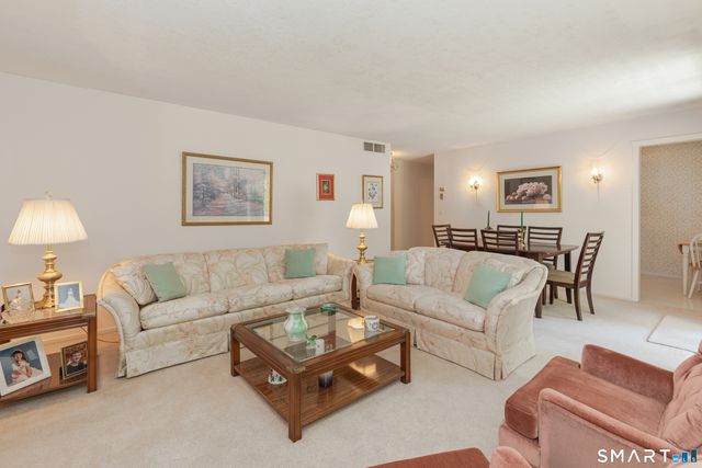 22 Heritage Village B, Southbury, CT 06488