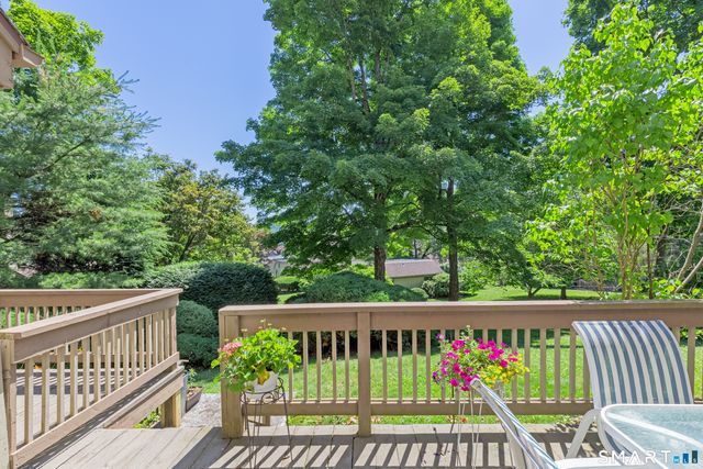 22 Heritage Village B, Southbury, CT 06488
