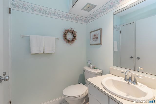 22 Heritage Village B, Southbury, CT 06488