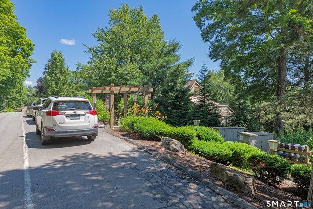22 Heritage Village B, Southbury, CT 06488