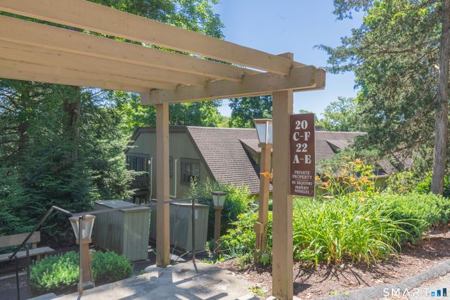 22 Heritage Village B, Southbury, CT 06488
