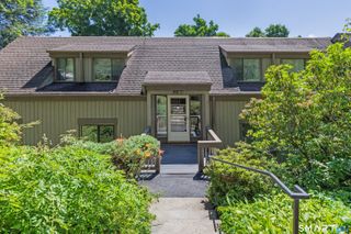 22 Heritage Village B, Southbury, CT 06488