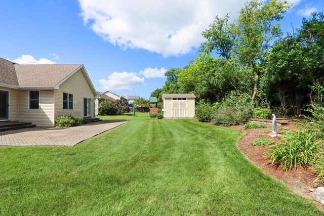 737 N Joshua LANE, Lake Geneva, WI 53147