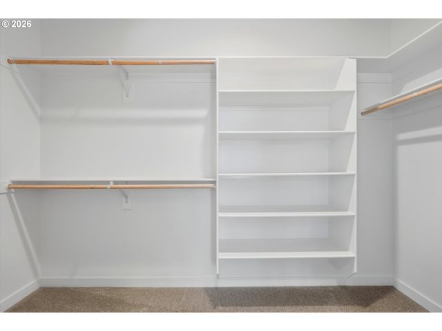 562 E Wilson St, Carlton, OR 97111