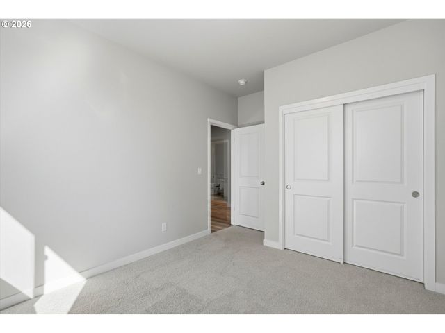 562 E Wilson St, Carlton, OR 97111