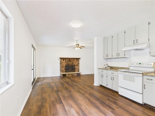 702 E 2nd Street, Mountain Home, AR 72653