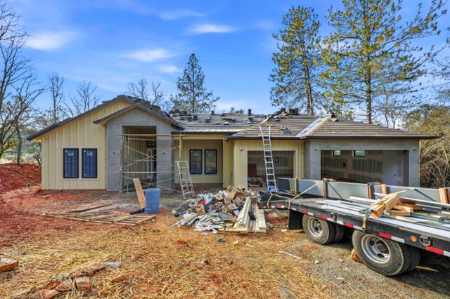 23796 Landon Evan Ln, Auburn, CA 95602