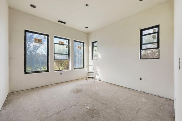 23796 Landon Evan Ln, Auburn, CA 95602