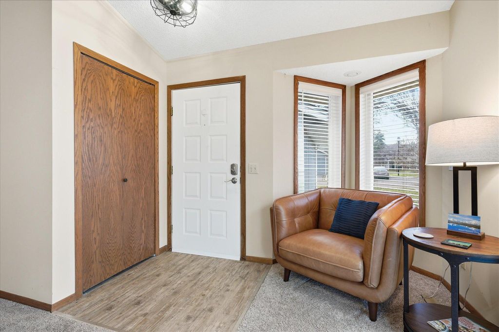 2741 River Hills Drive S, Burnsville, MN 55337 — photo 5
