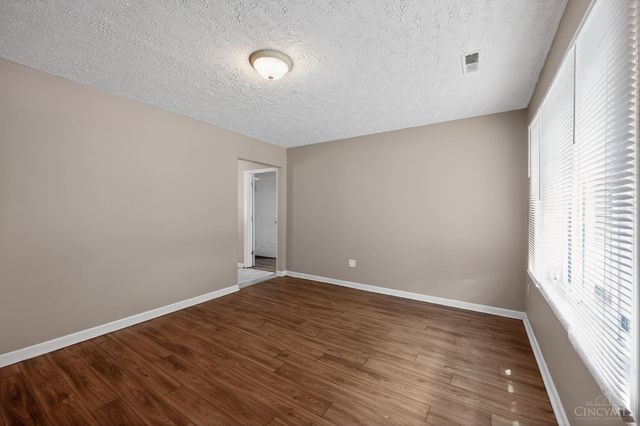 3206 Niagara, Cincinnati, OH 45251