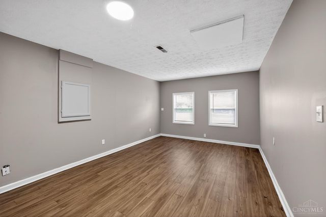 3206 Niagara, Cincinnati, OH 45251