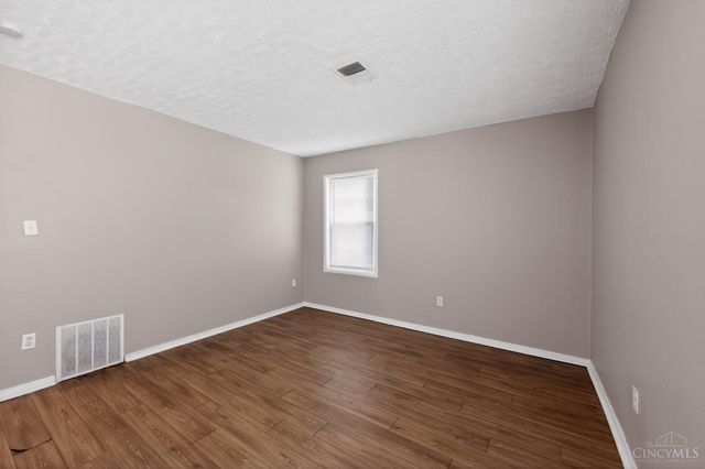 3206 Niagara, Cincinnati, OH 45251