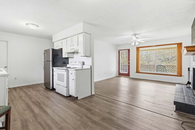 651 Panola Road, Waco, KY 40385