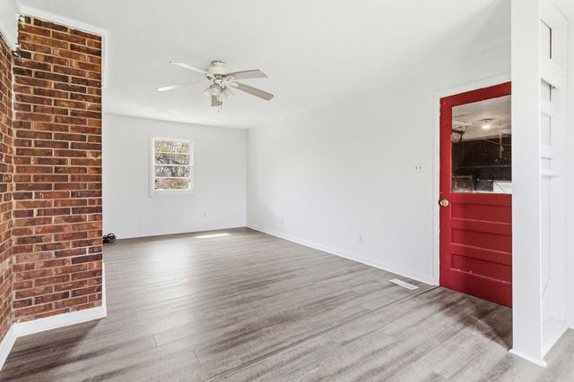 651 Panola Road, Waco, KY 40385