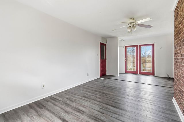 651 Panola Road, Waco, KY 40385