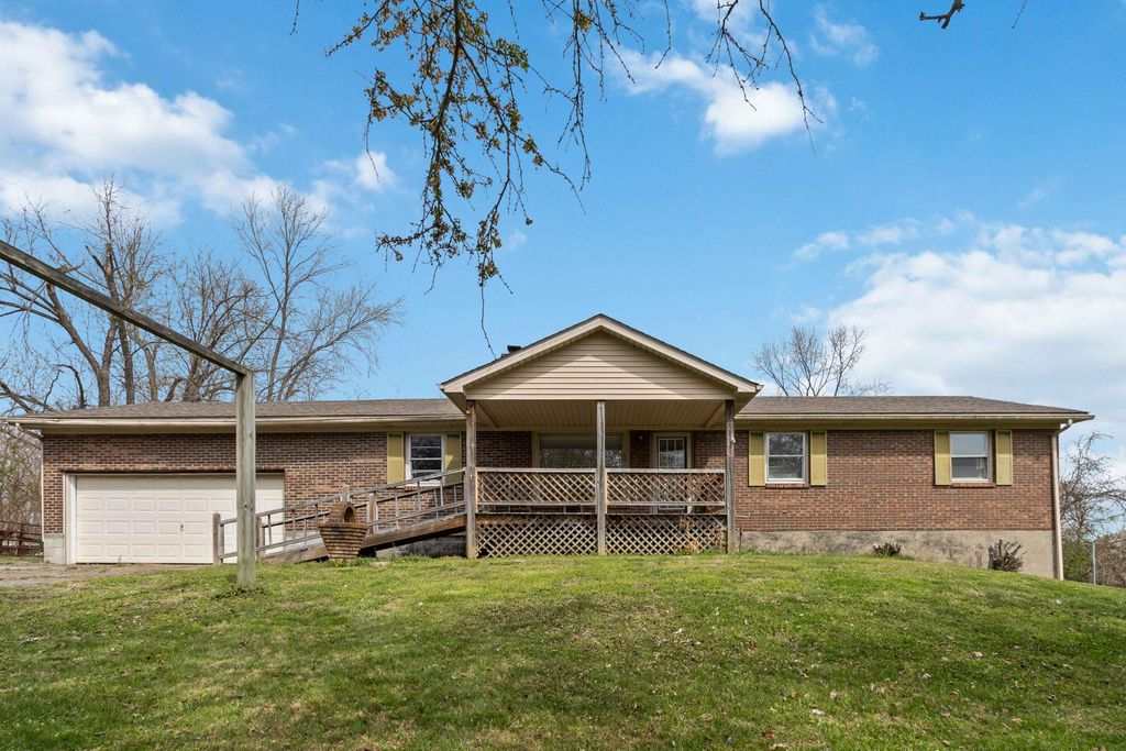 651 Panola Road, Waco, KY 40385