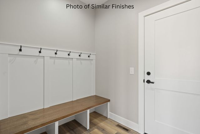 11 Viola Drive, Le Claire, IA 52753