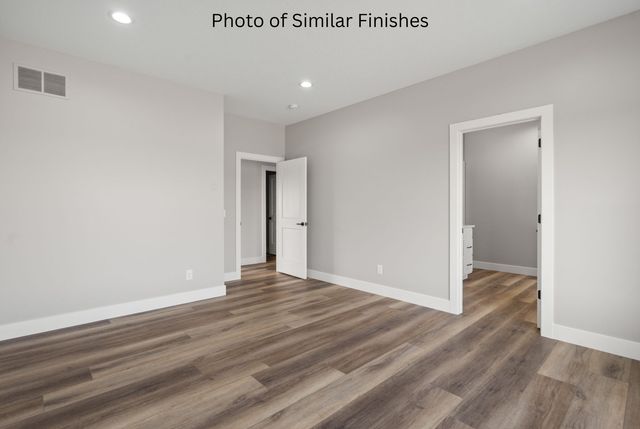 11 Viola Drive, Le Claire, IA 52753