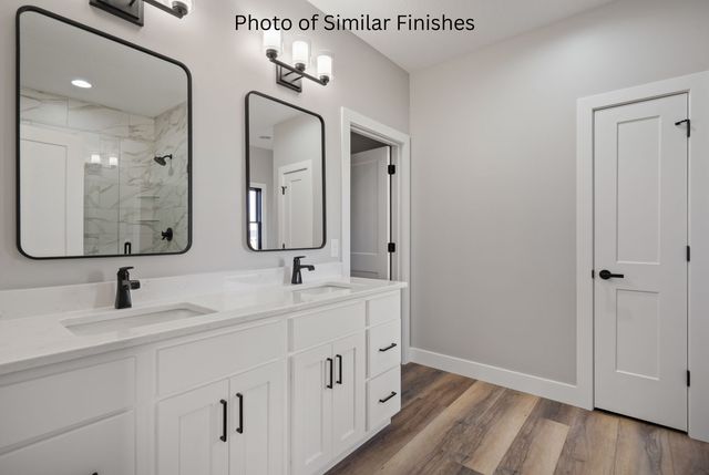 11 Viola Drive, Le Claire, IA 52753