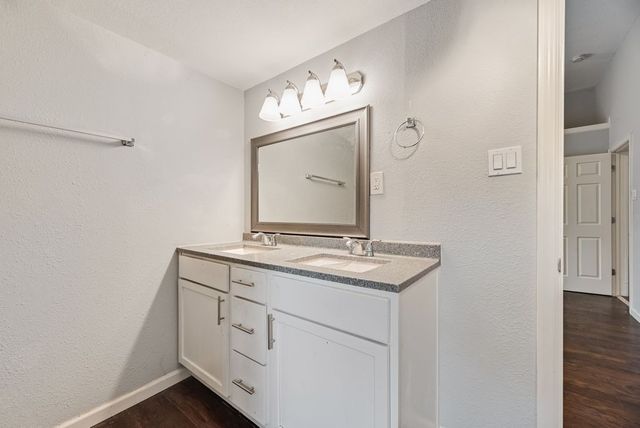 500 E Main Street, Denison, TX 75021