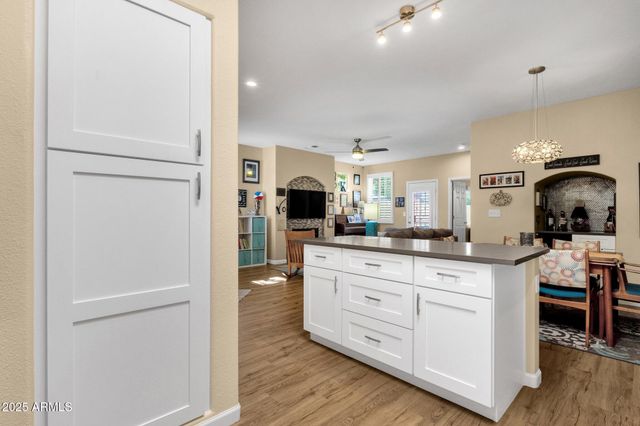 3221 N 37TH Street 10, Phoenix, AZ 85018