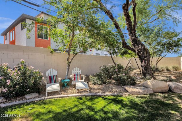 3221 N 37TH Street 10, Phoenix, AZ 85018