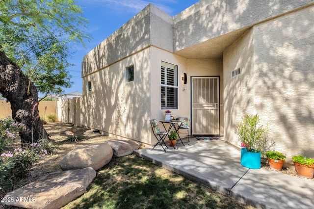3221 N 37TH Street 10, Phoenix, AZ 85018